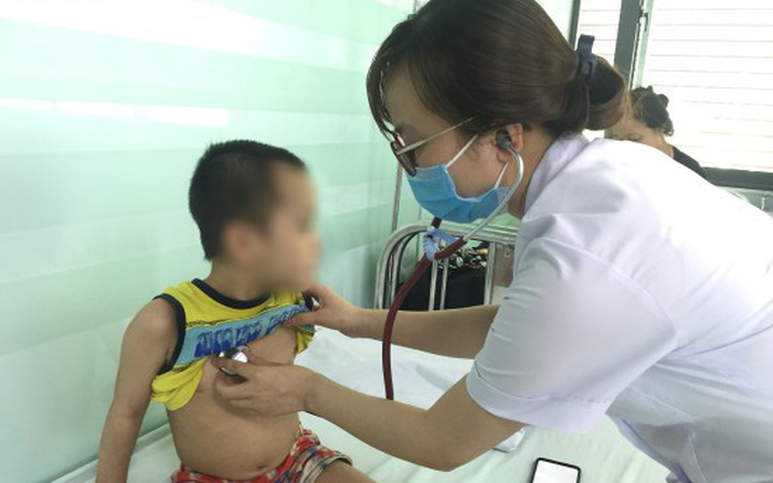 Cảnh giác với bệnh tay chân miệng ở trẻ.