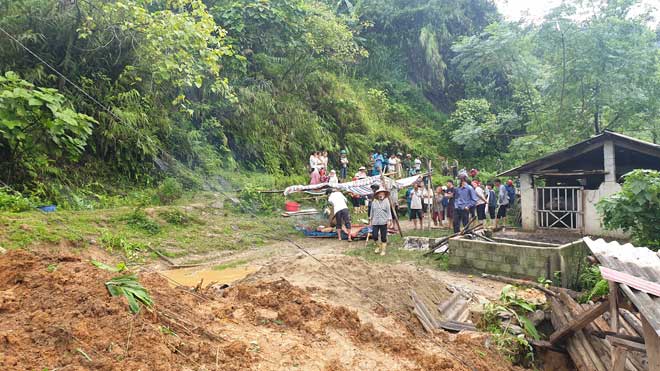 Hiện trường vụ sạt lở đất khiến 2 người tử vong ở Lào Cai.