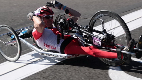 Rafal Wilk trên đường đua Paralympic Rio de Janeiro 2016.