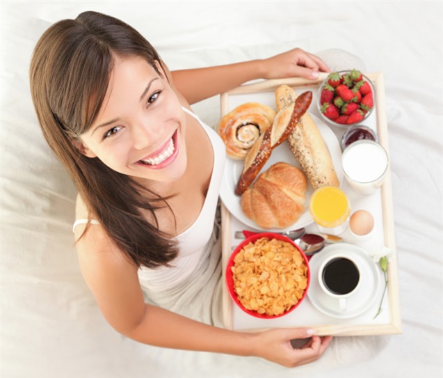 Bữa sáng nhẹ, đầy đủ dưỡng chất giúp bạn bắt đầu một ngày mới hiệu quả.