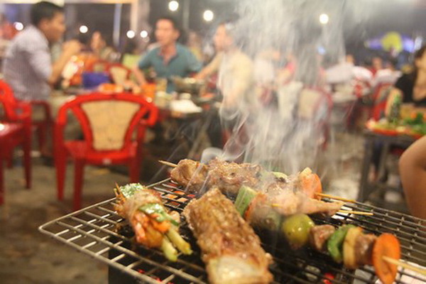 Chất benzopyrenne tạo ra khi nướng thịt dễ gây ung thư.