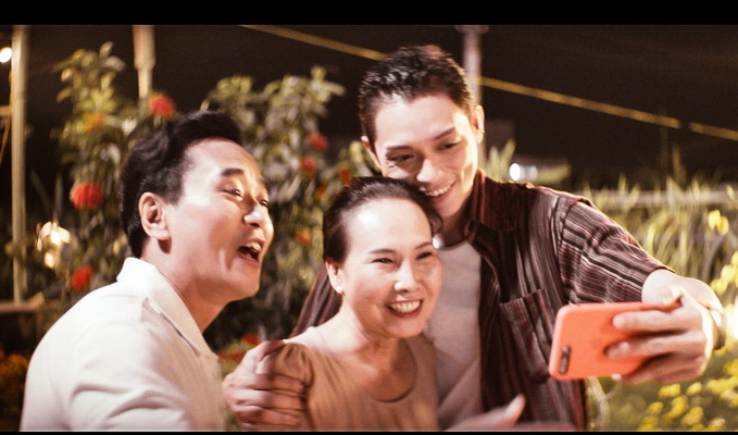 Cảnh trong MV Tết chỉ cần được trở về.