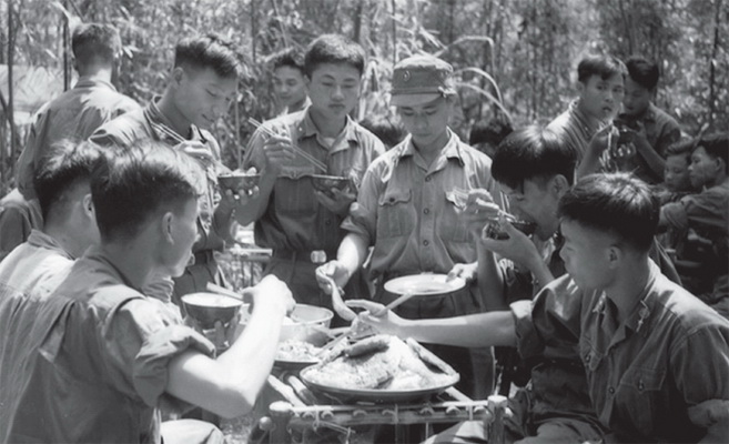 Bằng trí thông minh, tài tháo vát, nhiều đơn vị đã chuẩn bị được những cái Tết đặc biệt, kỳ thú. Ảnh: TL