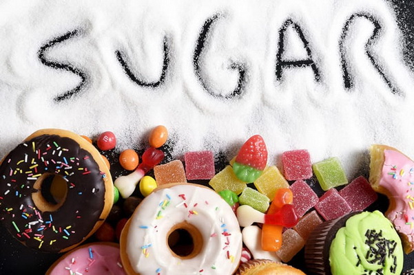 Đường và thực phẩm nhiều đường có thể làm tăng các triệu chứng viêm khớp dạng thấp.