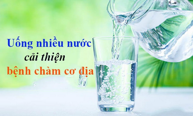 Uống nhiều nước giúp giảm nguy cơ mắc bệnh chàm.