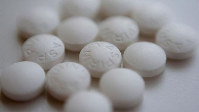 Aspirin không nên dùng cho bệnh nhân ung thư trên 70 tuổi