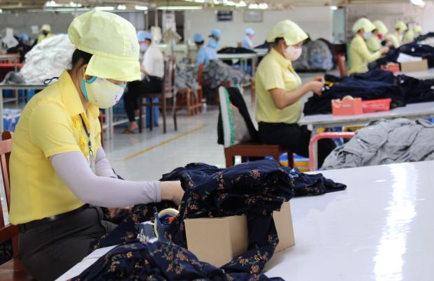 Nỗ lực sản xuất kinh doanh Vừa tích cực phòng chống dịch bệnh vừa nỗ lực sản xuất kinh doanh