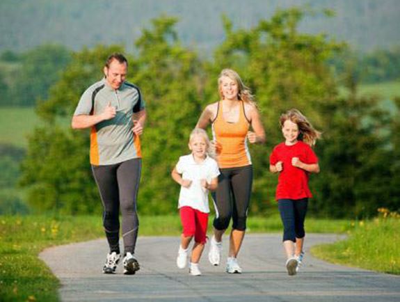 Đi bộ nhanh đem lại lợi ích cho sức khỏe trái tim