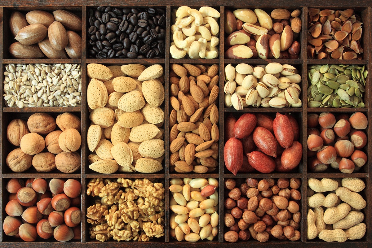 Ăn nhiều các loại hạt khô vào dịp Tết coi chừng tăng cân “không phanh”