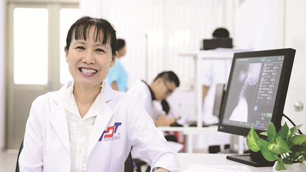 Vinh danh các 'Nhà khoa học nữ xuất sắc' năm 2023, 2 trong 3 đề tài nghiên cứu về y tế - Ảnh 1. Nữ bác sĩ đạt giải thưởng danh giá L’oréal - Unesco và bản đồ gen