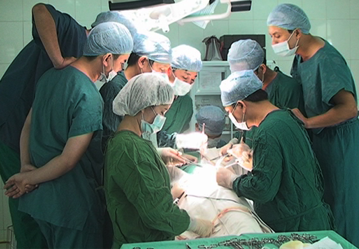 Phẫu thuật thành công ca dị tật tỉnh mạch niệu quản