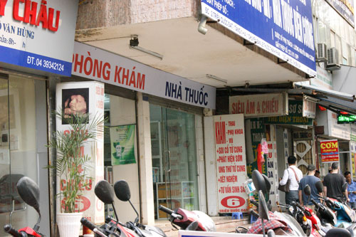 Phòng khám tràn lan “ăn ké” bệnh viện