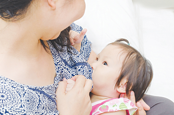Trẻ nên ăn gì khi mẹ thiếu  sữa?