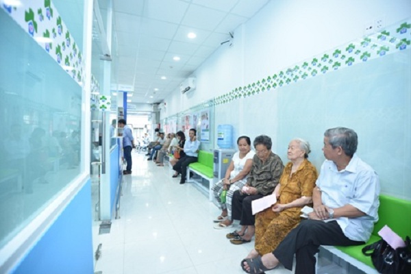 Xã hội hóa các trạm y tế xã, phường: Ðánh thức những tiềm năng