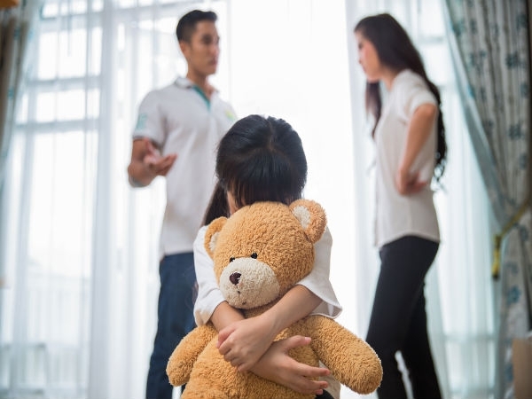Bố mẹ bất hòa, con dễ bị ảnh hưởng về sức khỏe