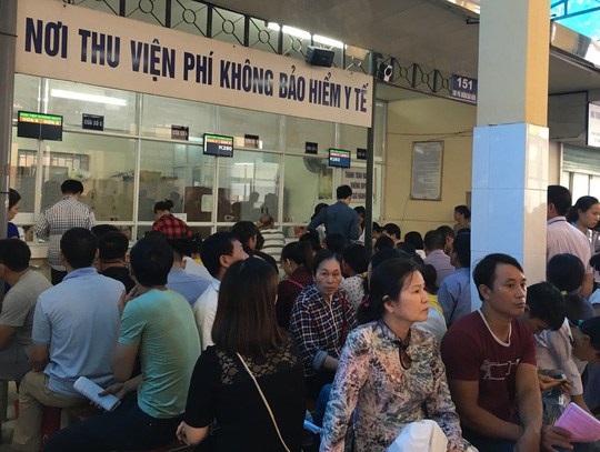 Hà Nội, TP. Hồ Chí Minh điều chỉnh viện phí với người chưa có thẻ BHYT từ tháng 8/2017