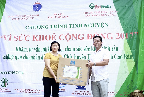 500 người dân xã Dân Chủ, huyện Hòa An, Cao Bằng được tư vấn sức khỏe, phát thuốc miễn phí