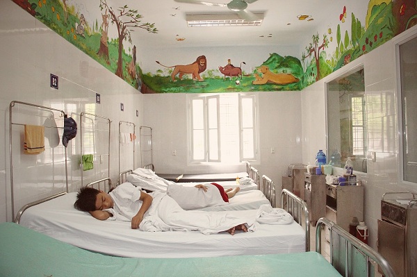 Giúp bệnh nhi thêm yêu cuộc sống