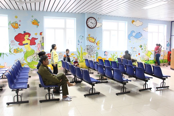 Giúp bệnh nhi thêm yêu cuộc sống
