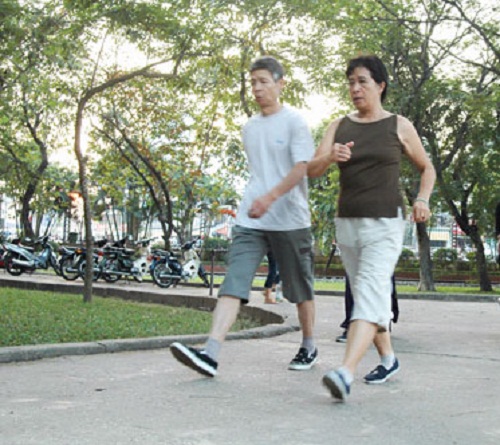Suy giãn tĩnh mạch và đi bộ