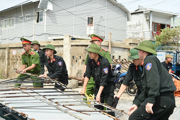 Thủ tướng chỉ đạo khắc phục hậu quả sau bão tại Hà Tĩnh, Quảng Bình