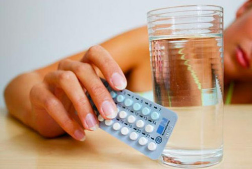 Thuốc tránh thai có thể giúp cải thiện tình trạng da không tốt của phụ nữ?