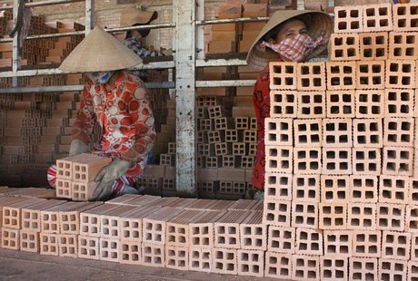 Tỉ lệ tham gia BHYT, BHXH tự nguyện ở ĐBSCL còn thấp
