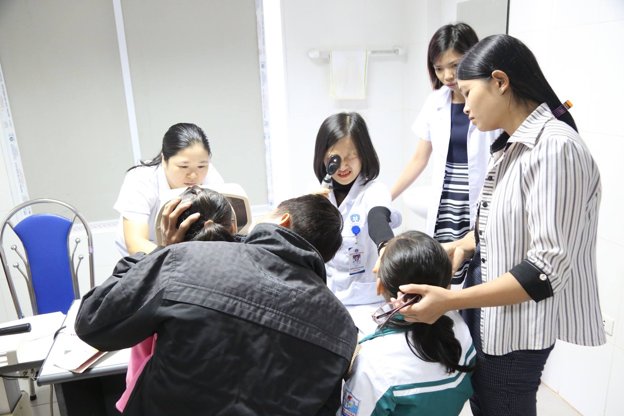 Một chiếc thẻ - Giảm nhiều phiền hà cho người bệnh