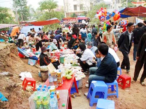 Mùa lễ hội và nỗi lo an toàn thực phẩm