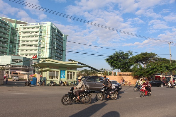 Cần lắp đặt đèn tín hiệu khu vực Bệnh viện Phụ sản – Nhi Đà Nẵng