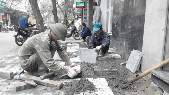 Ðề xuất xử lý hàng loạt cán bộ vụ lát đá vỉa hè ở Hà Nội