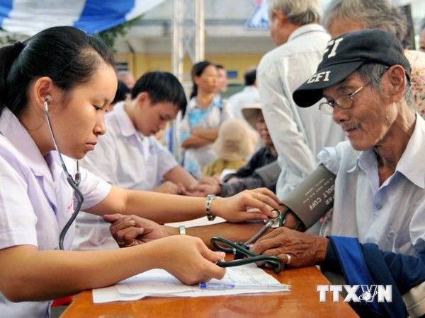 Thích ứng với già hóa dân số nhanh