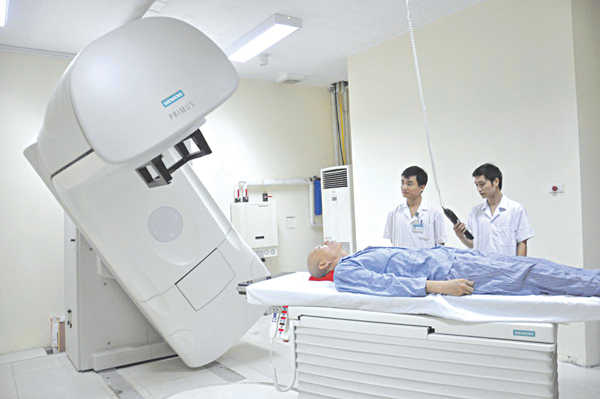 1 trong 5 người đàn ông và 1 trong 6 người phụ nữ mắc ung thư