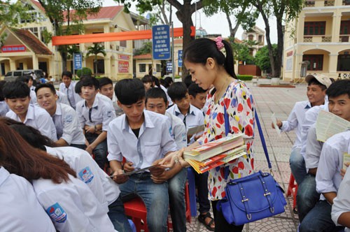 Làm gì để chăm sóc sức khỏe vị thành niên, thanh niên?