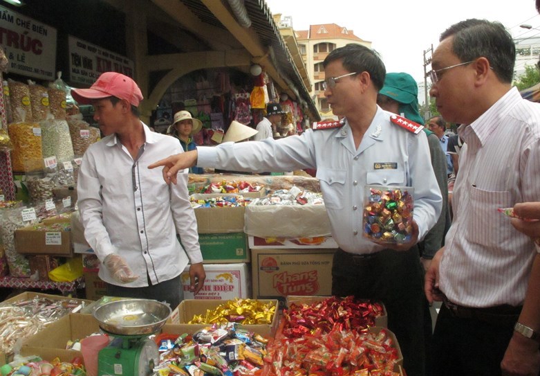 Người dân cần tẩy chay những thực phẩm không đảm bảo