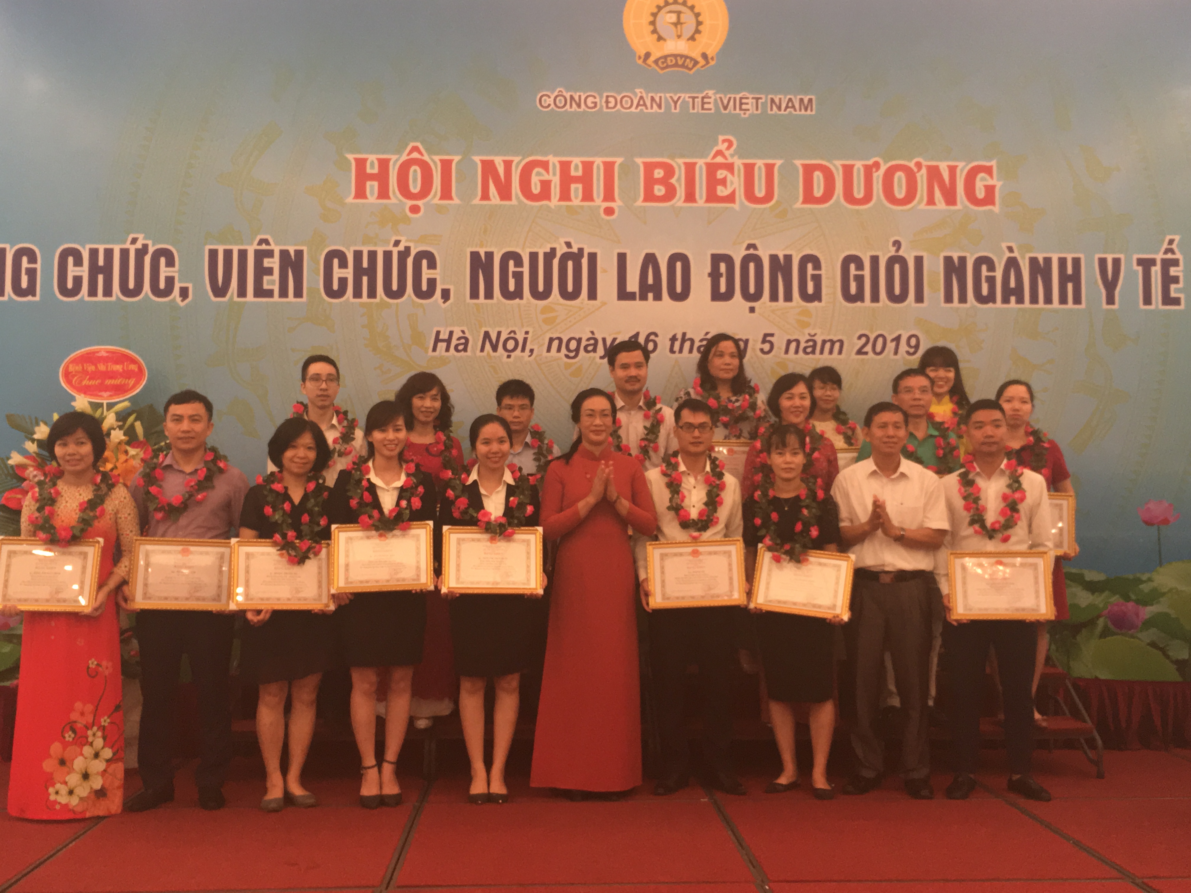 Hội nghị biểu dương CCVCNLĐ giỏi ngành Y tế năm 2019