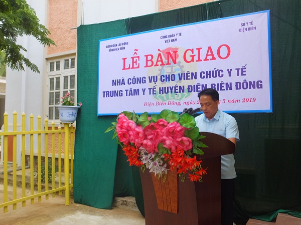 Bàn giao nhà công vụ cho cán bộ, đoàn viên ở Điện Biên