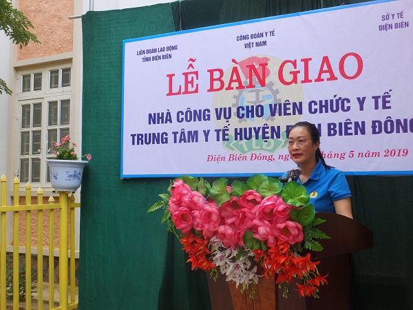Bàn giao nhà công vụ cho cán bộ, đoàn viên ở Điện Biên