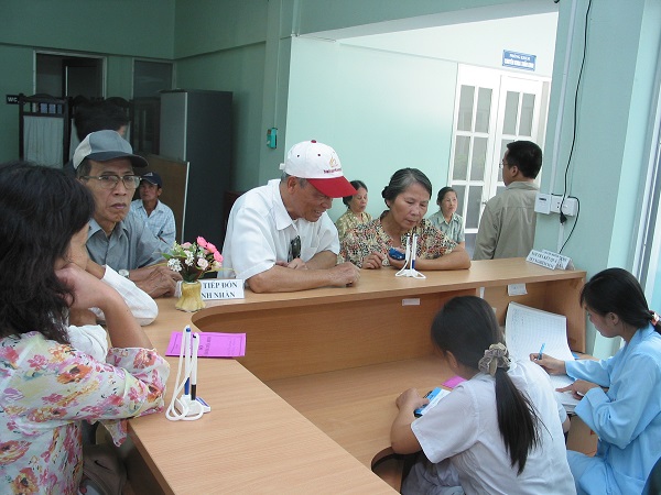 Phòng bệnh cho người cao tuổi trong ngày hè