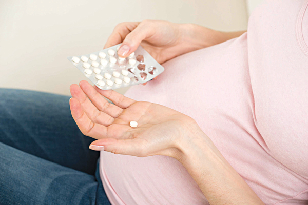 Những chú ý cần thiết khi dùng thuốc cho người mang thai