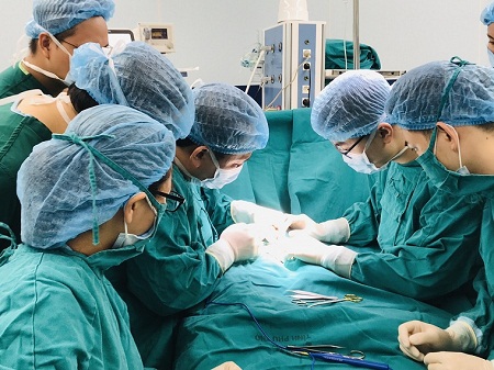 Trung tâm Sản nhi, BVÐK tỉnh Phú Thọ tạo hình lỗ tiểu cho bệnh nhân