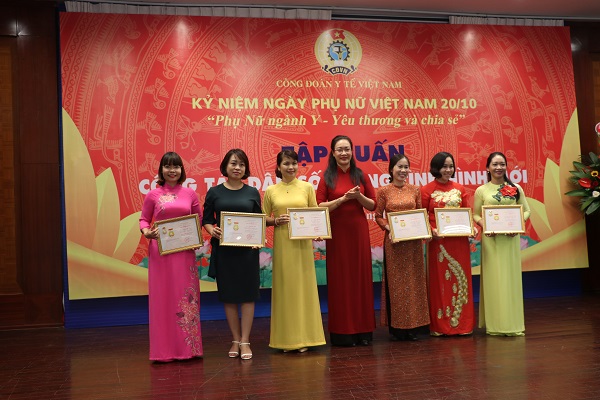 “Phụ nữ ngành Y – Yêu thương và chia sẻ”