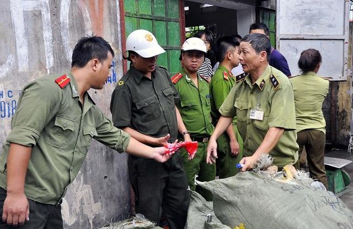 buôn lậu dịp cuối năm