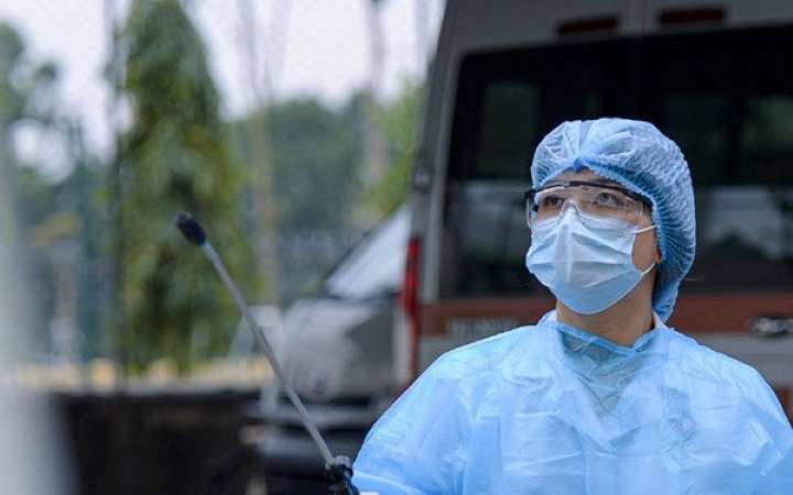 CĐYTVN hỗ trợ nữ cán bộ y tế mang thai, nuôi con nhỏ tham gia phòng, chống dịch COVID – 19.  