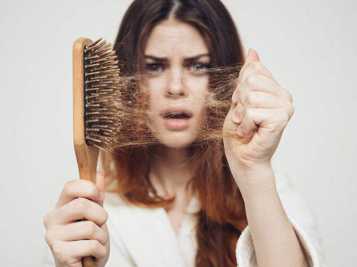Xịt dưỡng tóc là gì Top 7 loại xịt dưỡng tóc hot nhất trên thị trường