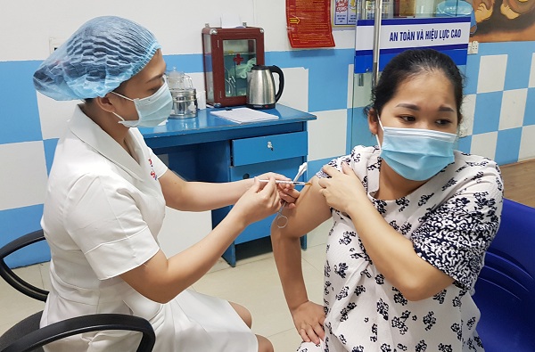 Chủ động phòng bệnh bằng cách tiêm chủng đầy đủ