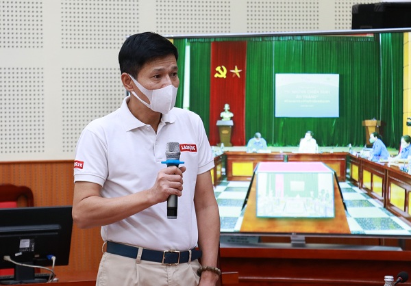 Thứ trưởng Trần Văn Thuấn xúc động phát biểu tại buổi trao hỗ trợ