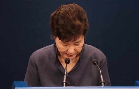 Tổng thống Park Geun hye chính thức được Quốc hội Hàn Quốc thông qua quyết định để luận tội 