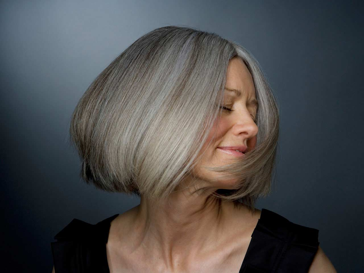 Kiểu tóc giúp phụ nữ tuổi ngoài 40 trông trẻ hơn - VnExpress Giải trí