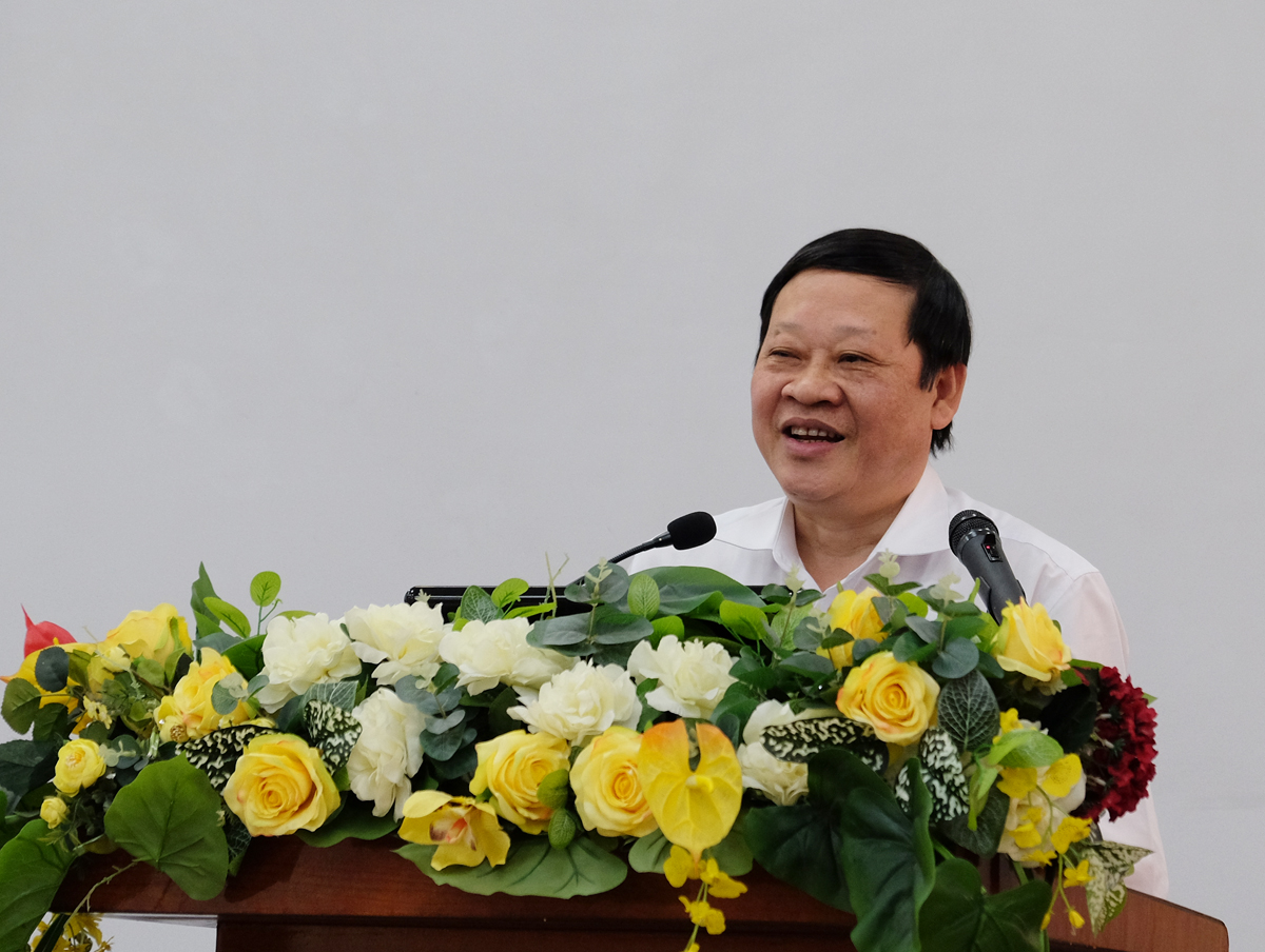 Thứ trưởng Thường trực Bộ Y tế Nguyễn Viết Tiến phát biểu tại buổi làm việc tại BV Phụ sản Trung ương